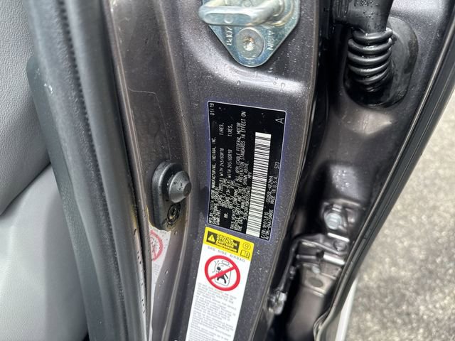 Used 2019 Toyota Highlander XLE FWD image 35