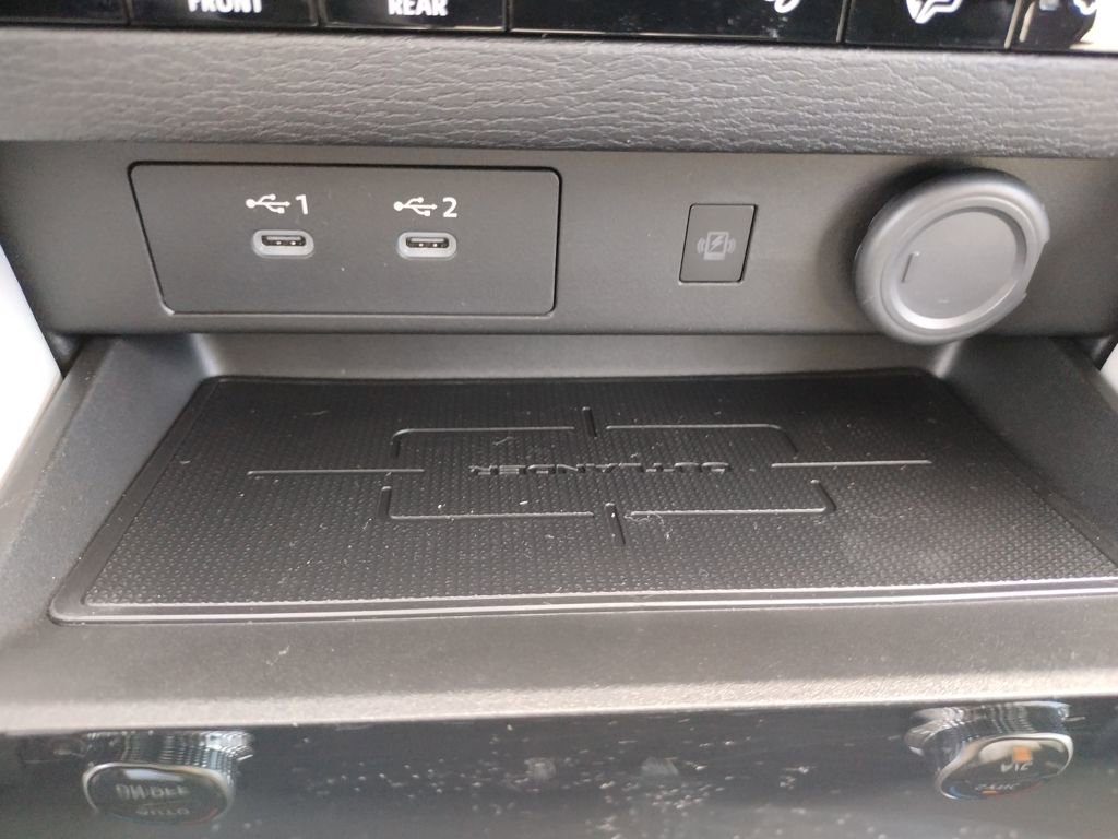 New 2026 Mitsubishi Outlander SE image 24