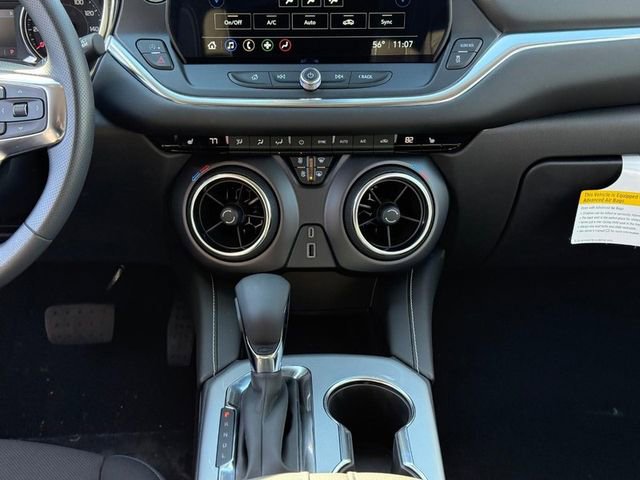 Used 2025 Chevrolet Blazer LT image 16