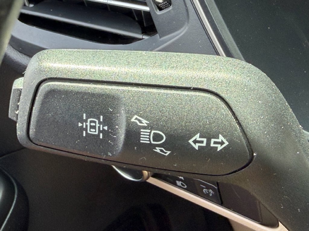 Used 2022 Ford Escape SEL FWD image 33
