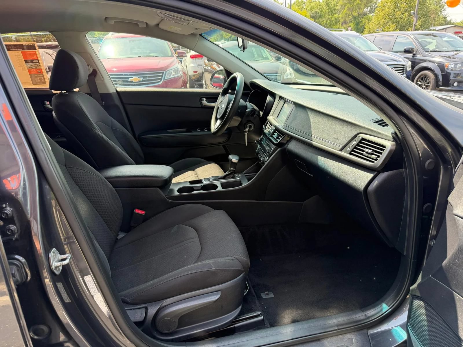 Used 2018 Kia Optima LX FWD image 12
