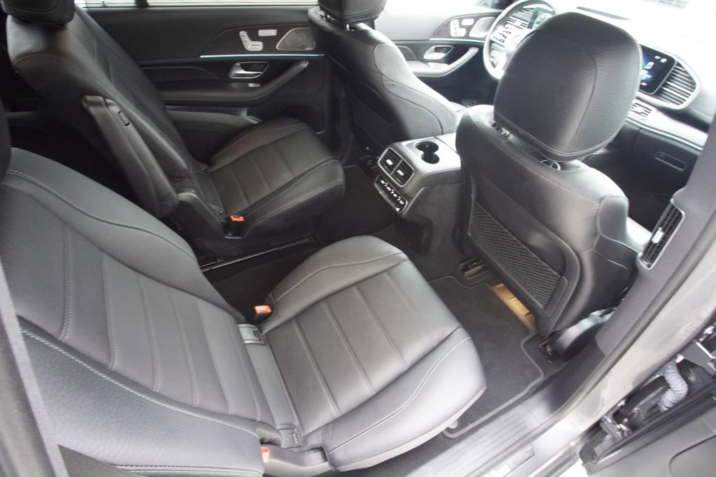 Used 2022 Mercedes-Benz GLS 450 4MATIC image 26