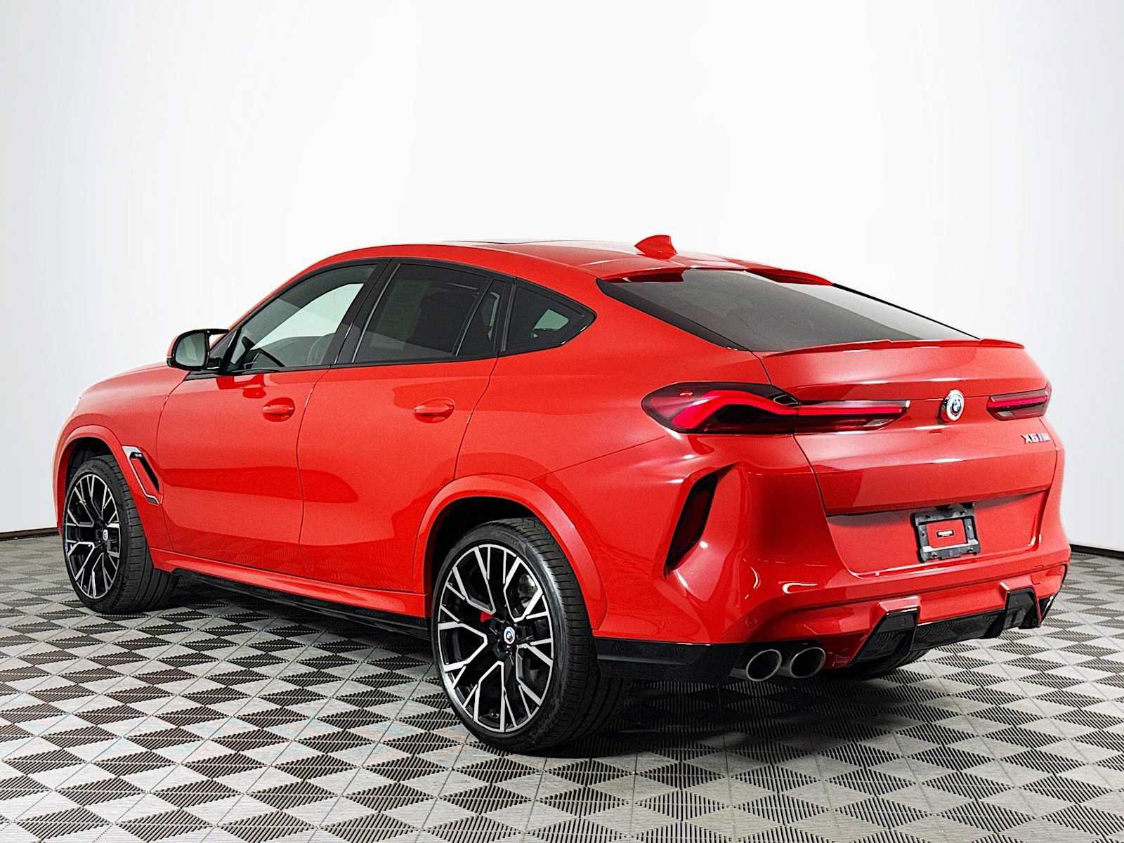 Used 2023 BMW X6 M w/ Executive Package AWD/4WD image 7