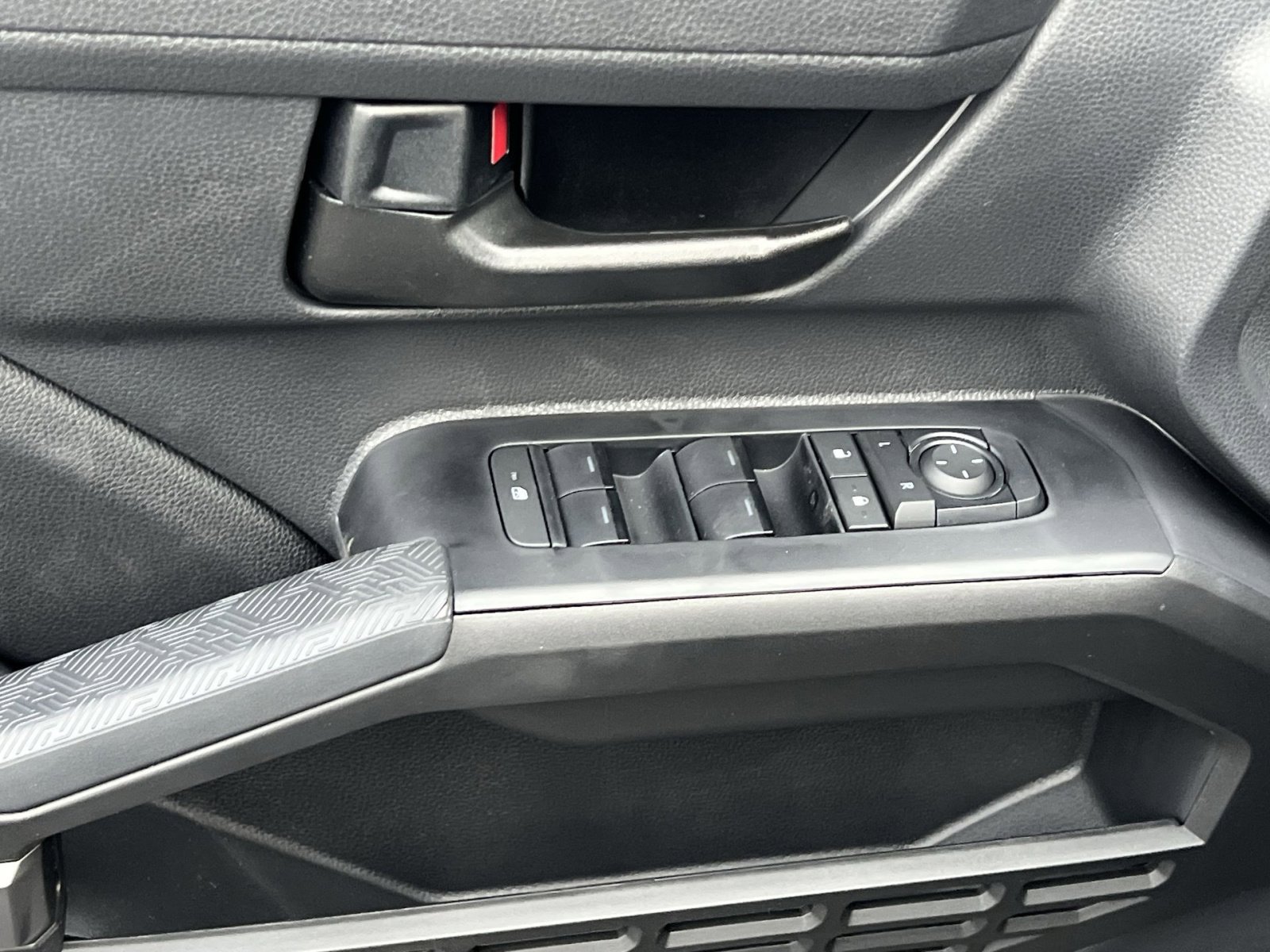 New 2026 Toyota Tacoma SR5 image 10