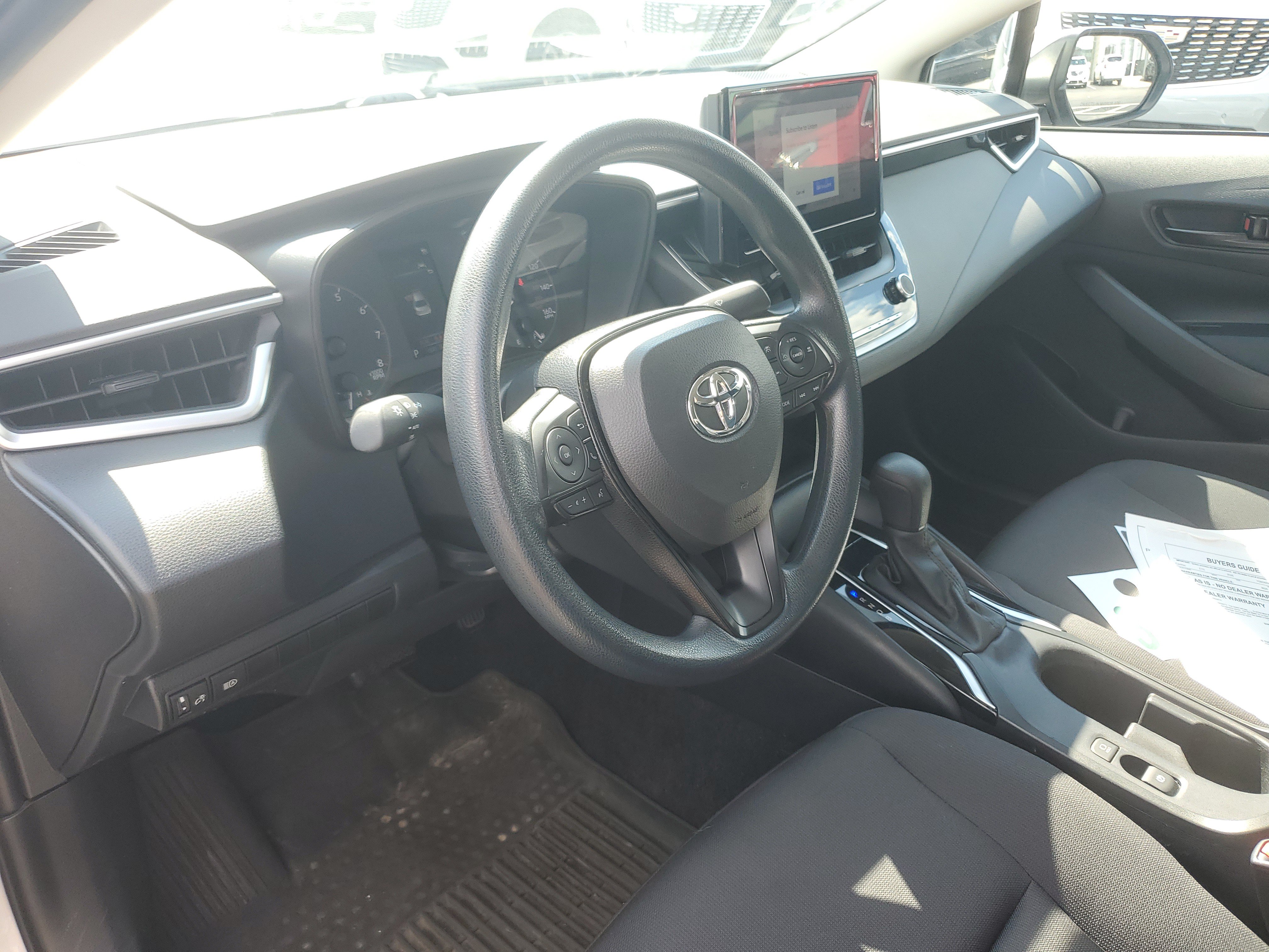 Used 2024 Toyota Corolla LE FWD image 18