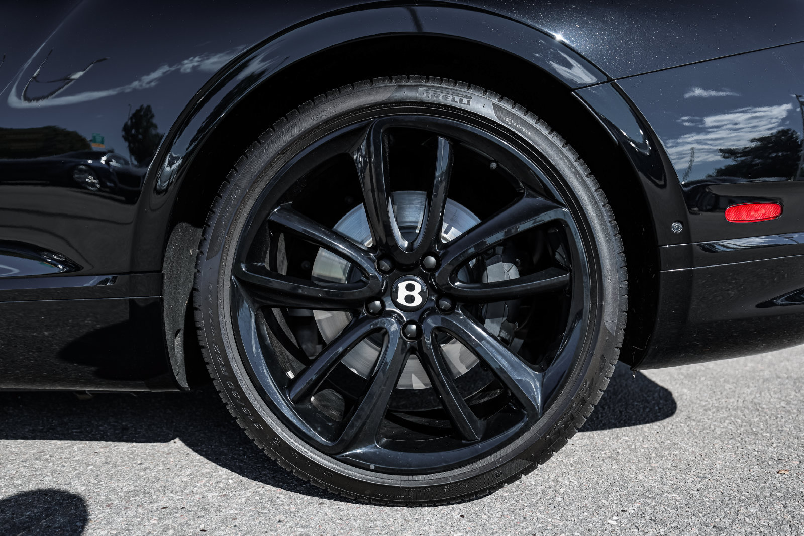 Certified 2024 Bentley Continental GT AWD/4WD image 7