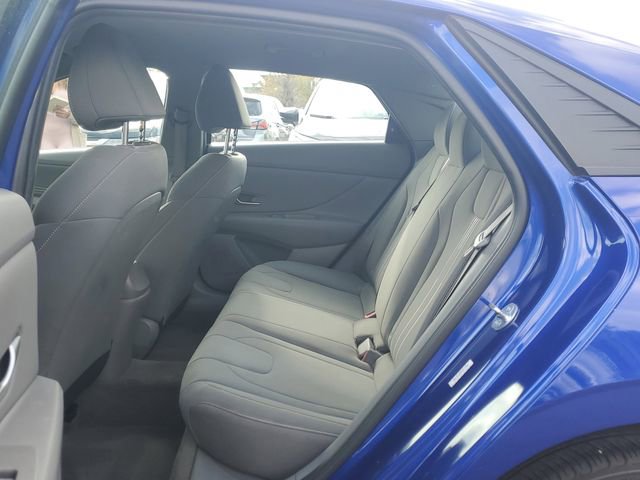 Used 2023 Hyundai Elantra SEL w/ Convenience Package image 10