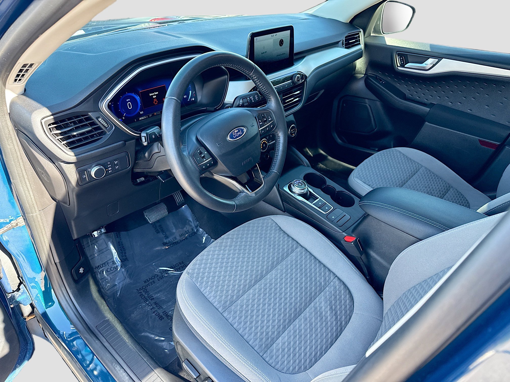 Used 2020 Ford Escape SE Sport image 25