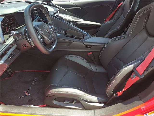 Used 2025 Chevrolet Corvette Z06 RWD image 16