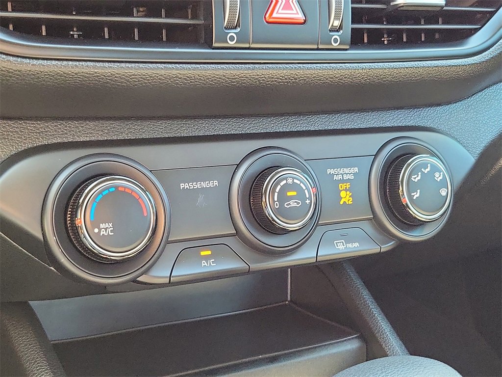 Used 2023 Kia Forte LXS w/ LXS Technology Package image 28