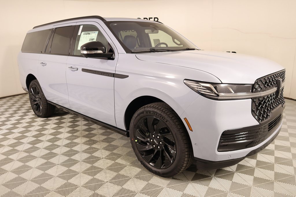 New 2025 Lincoln Navigator L Reserve w/ Jet Appearance Package