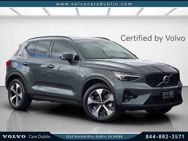 Certified 2026 Volvo XC40 B5 Plus w/ Protection Package Premier AWD/4WD image 1