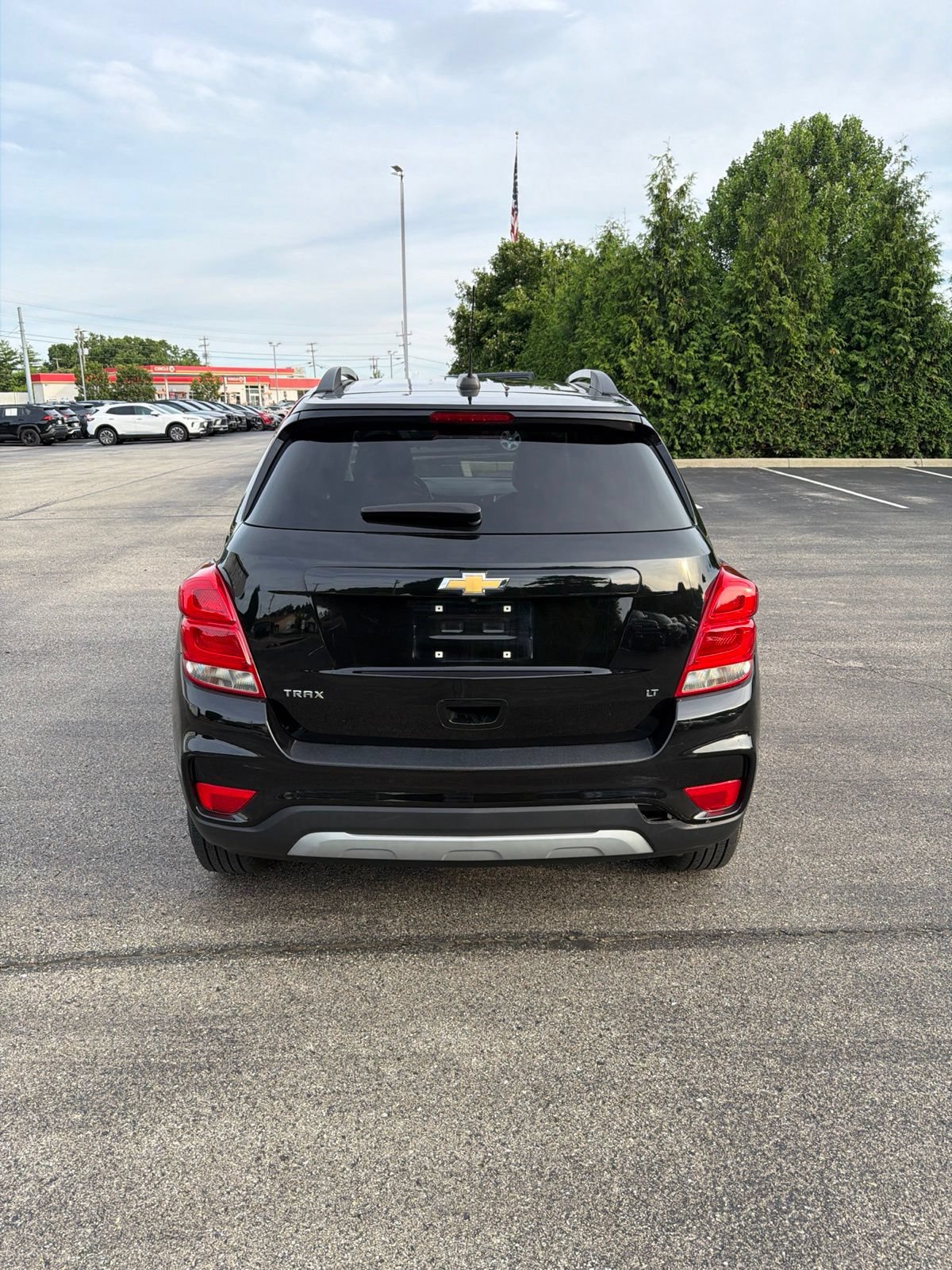 Used 2019 Chevrolet Trax LT w/ LT Convenience Package FWD image 4