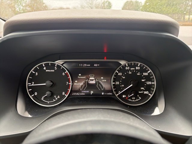 Used 2023 Nissan Rogue SV image 13