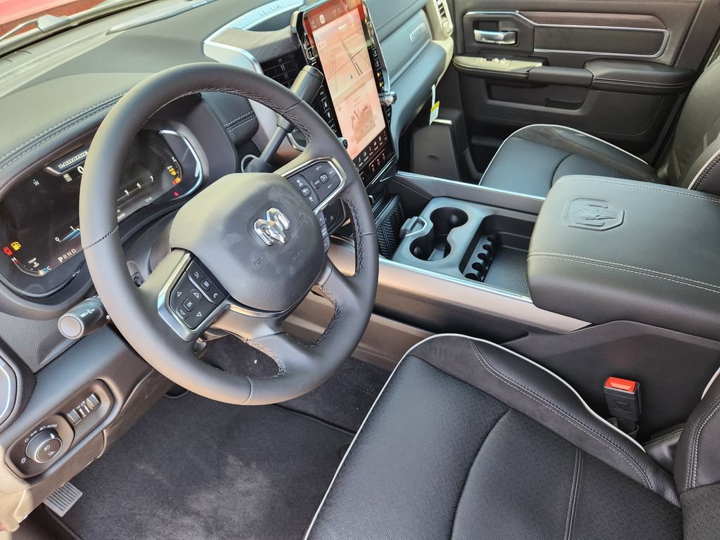 New 2026 RAM 2500 Laramie AWD/4WD image 7