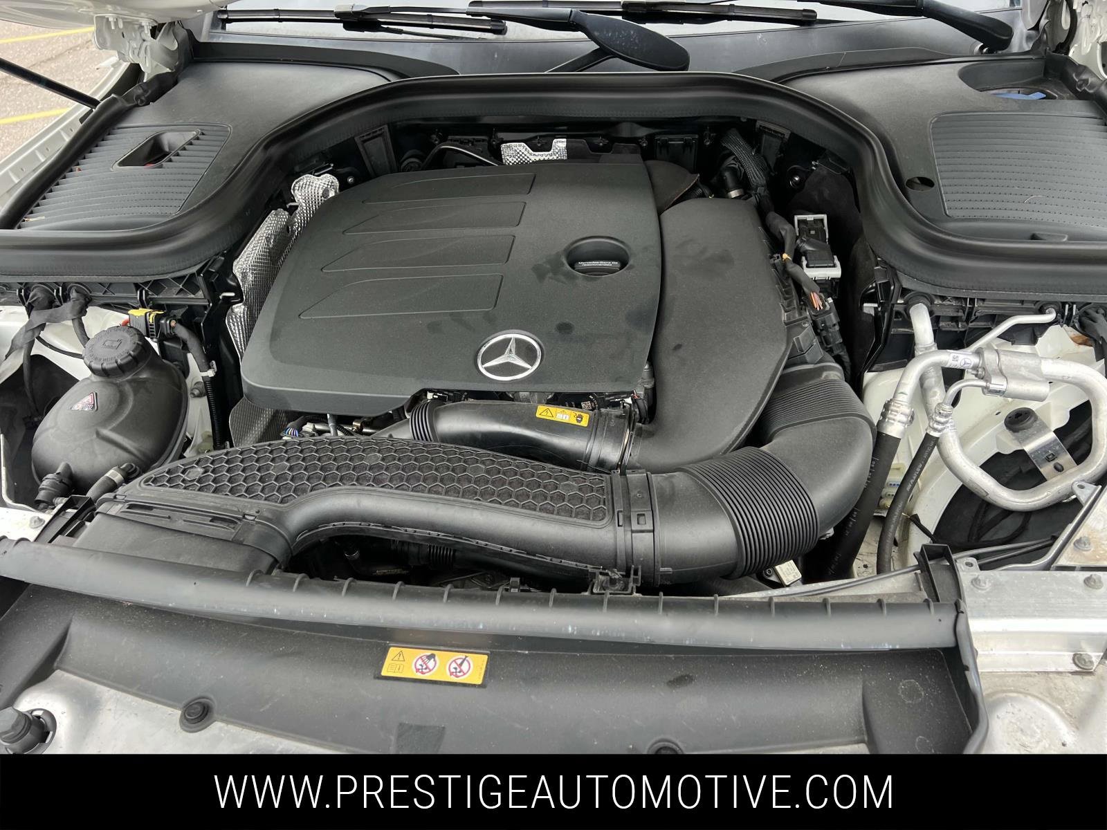 Used 2022 Mercedes-Benz GLC 300 GLC 300 image 11