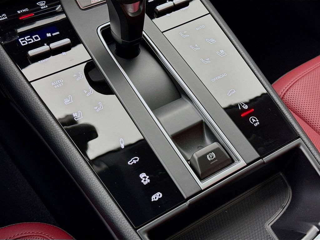 New 2026 Porsche Macan GTS AWD/4WD image 24