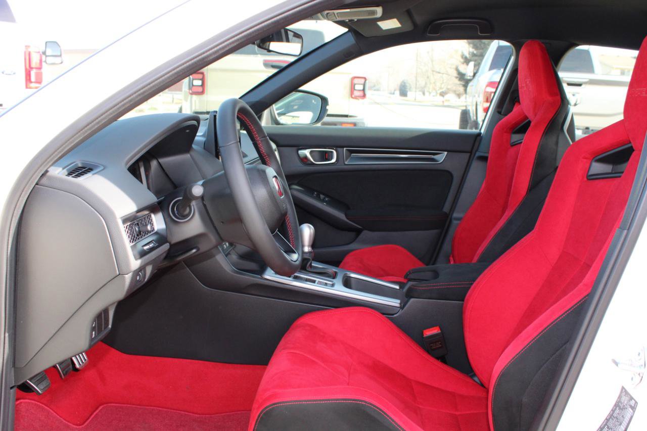 Used 2025 Honda Civic Type R image 10