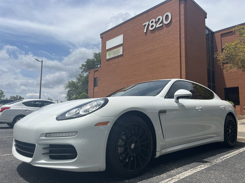 Used 2015 Porsche Panamera image 9