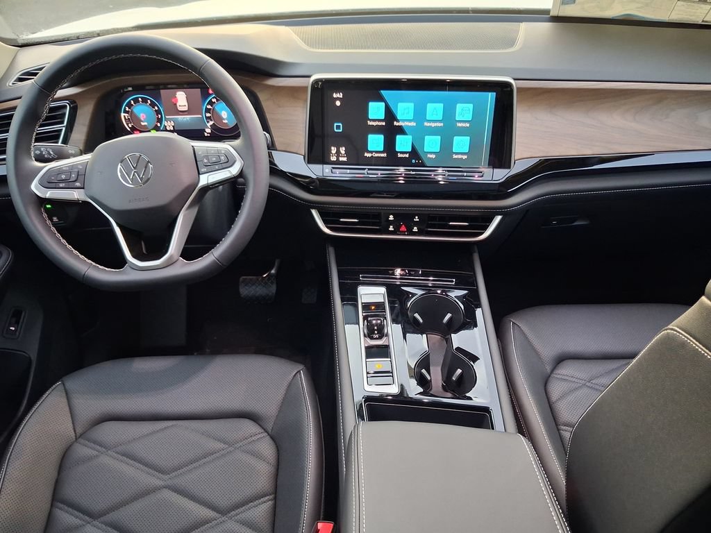 New 2026 Volkswagen Atlas SE FWD image 6