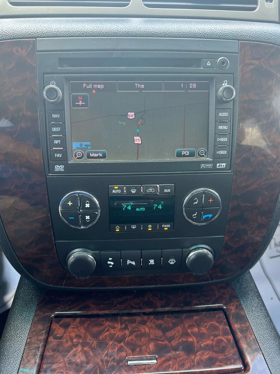 Used 2008 GMC Yukon Denali AWD/4WD image 16