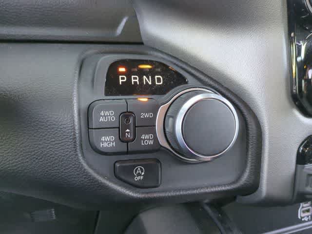 Used 2025 RAM 1500 Big Horn AWD/4WD image 32