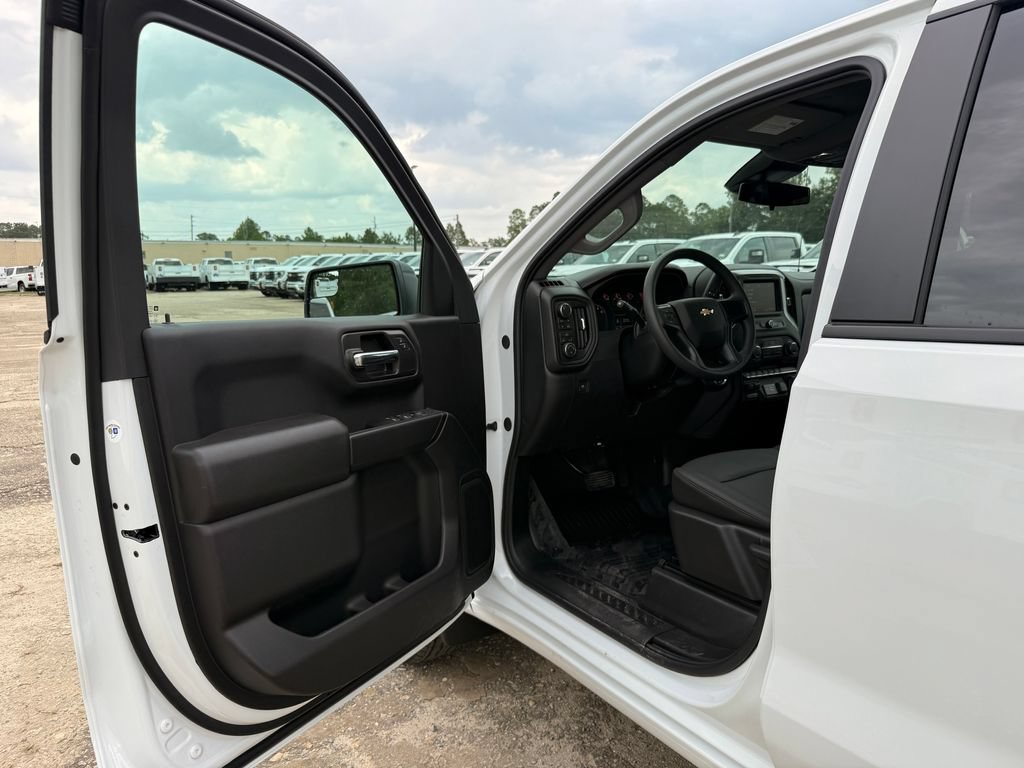 New 2026 Chevrolet Silverado 1500 W/T w/ WT Value Package AWD/4WD image 11