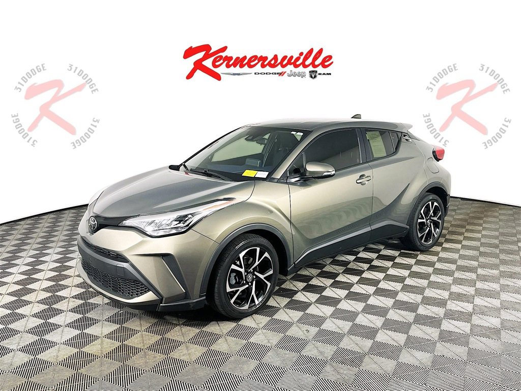 Used 2021 Toyota C-HR XLE image 3