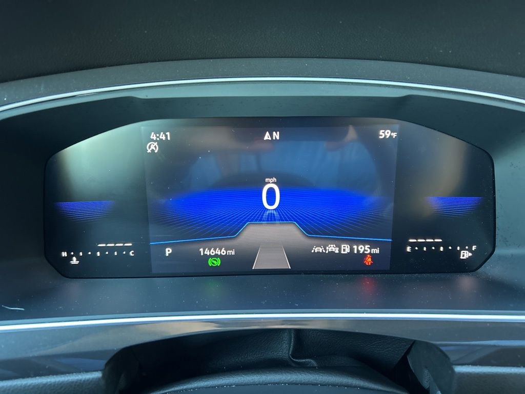 Used 2024 Volkswagen Tiguan SE image 25