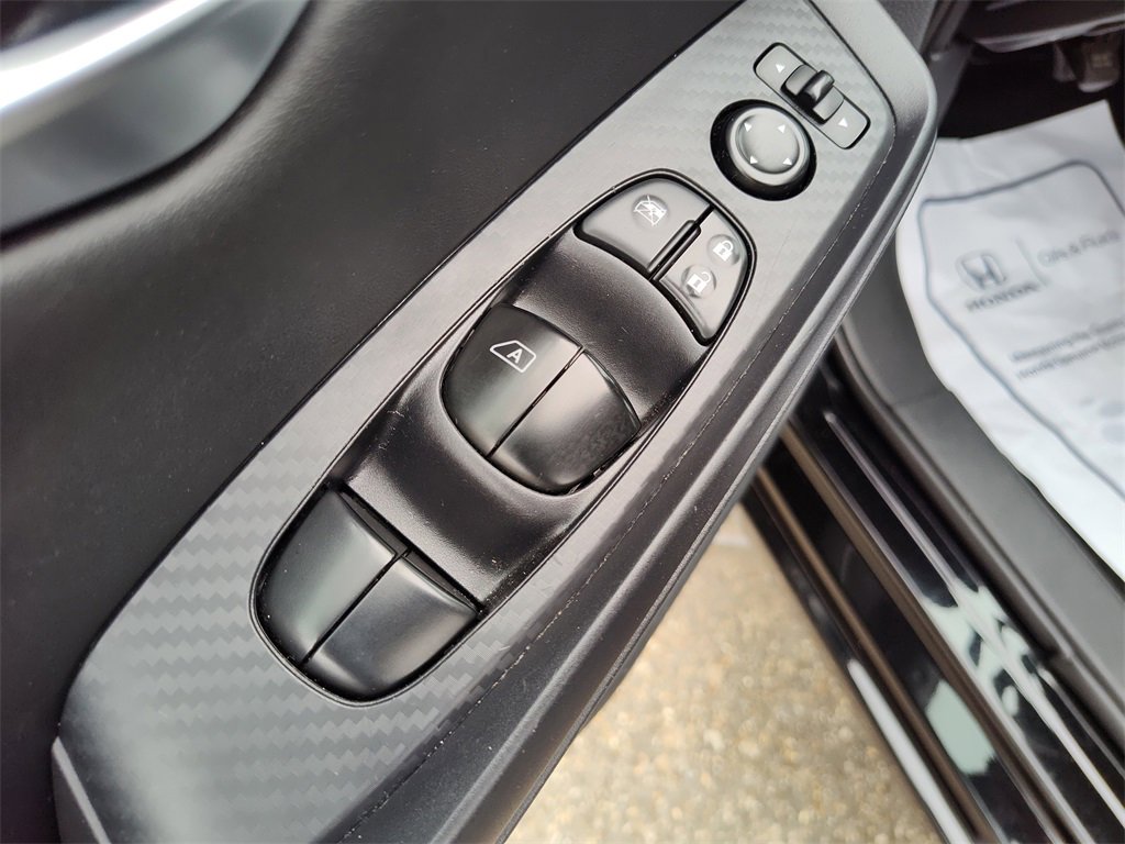 Used 2024 Nissan Sentra SV image 21