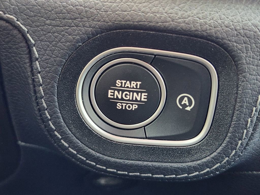 Used 2024 Mercedes-Benz GLE 350 4MATIC w/ AMG Line Interior image 21