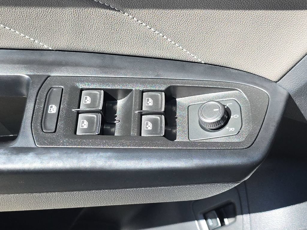 Used 2021 Volkswagen Atlas SEL FWD image 23