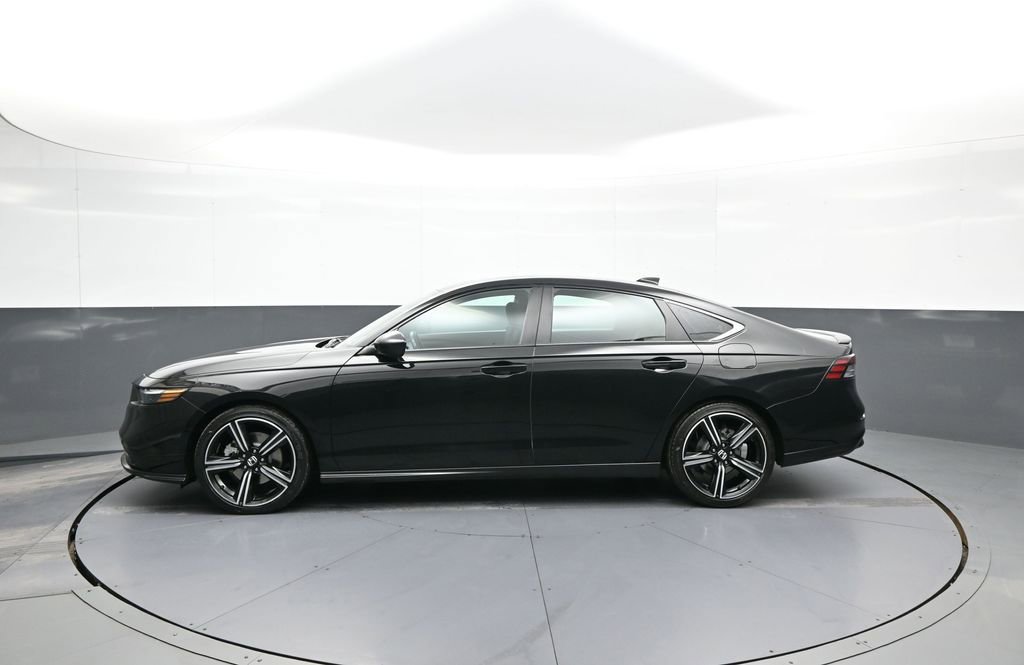 Certified 2023 Honda Accord Sport image 9