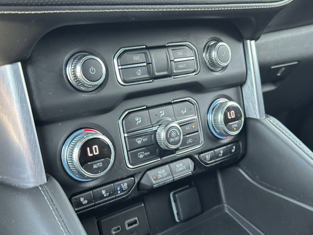 Used 2023 GMC Yukon SLT AWD/4WD image 46