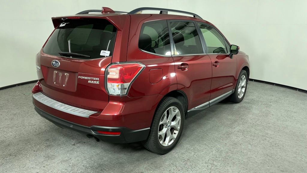 Used 2017 Subaru Forester 2.5i Touring AWD/4WD image 3