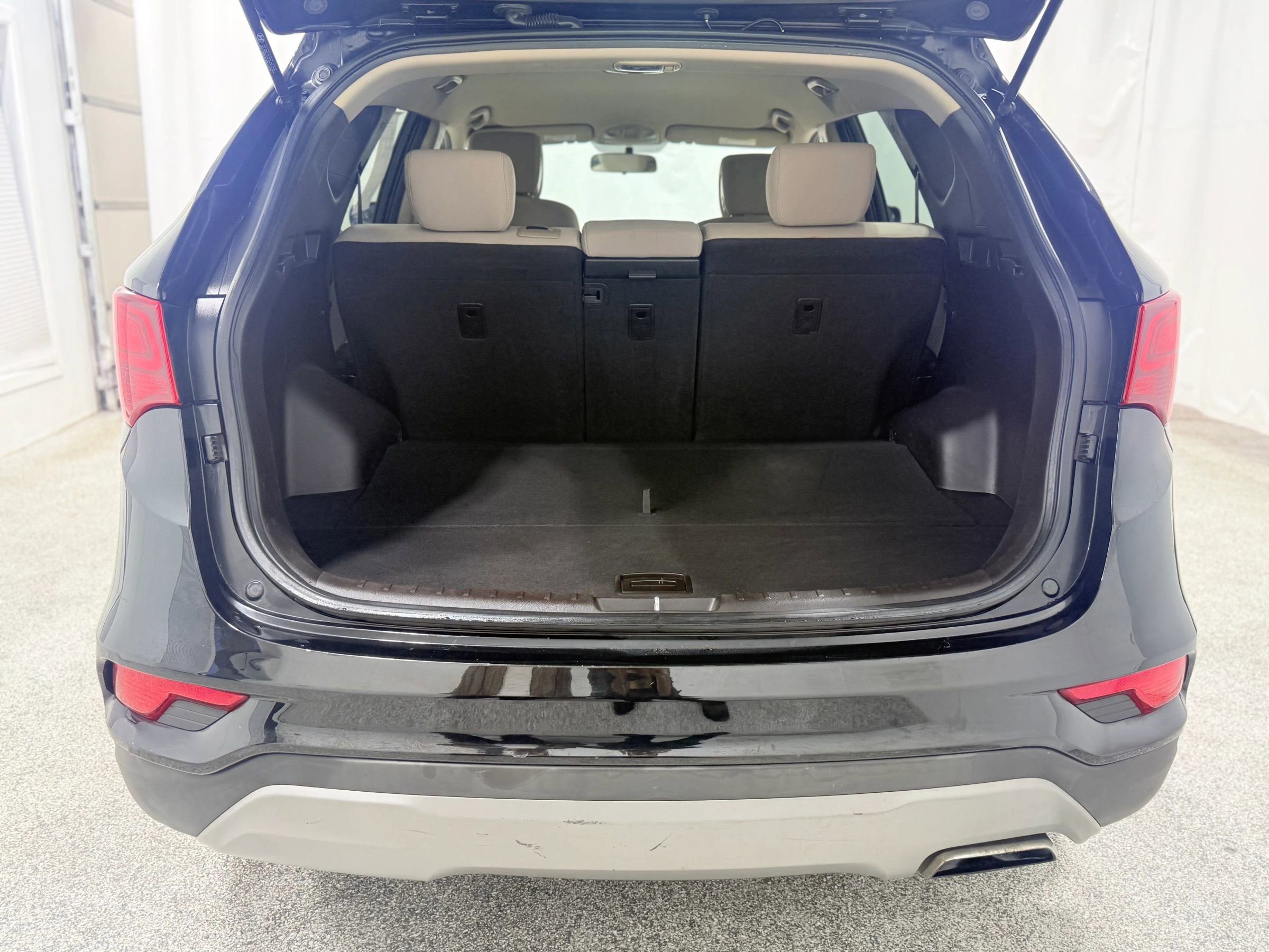 Used 2018 Hyundai Santa Fe Sport AWD/4WD image 37