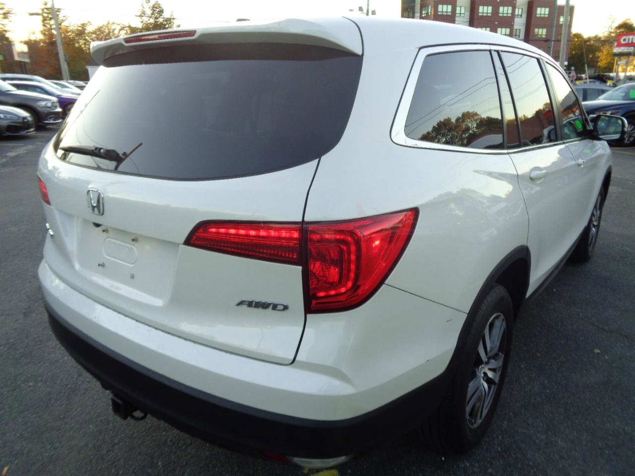 Used 2016 Honda Pilot EX-L image 11