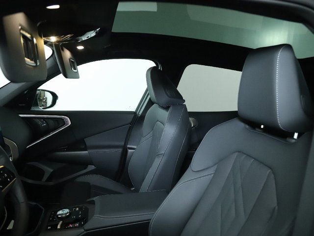 Certified 2025 BMW X3 xDrive30i w/ Premium Package image 22