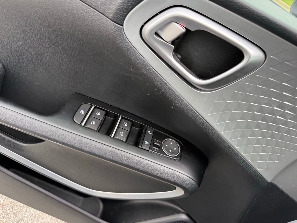 Used 2020 Kia Soul LX FWD image 9