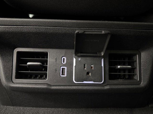 Used 2025 Chevrolet Silverado 1500 LT image 27