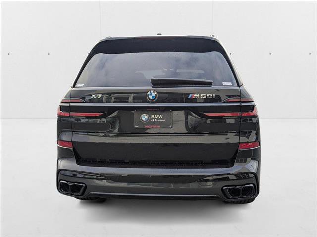 Used 2025 BMW X7 M60i image 7