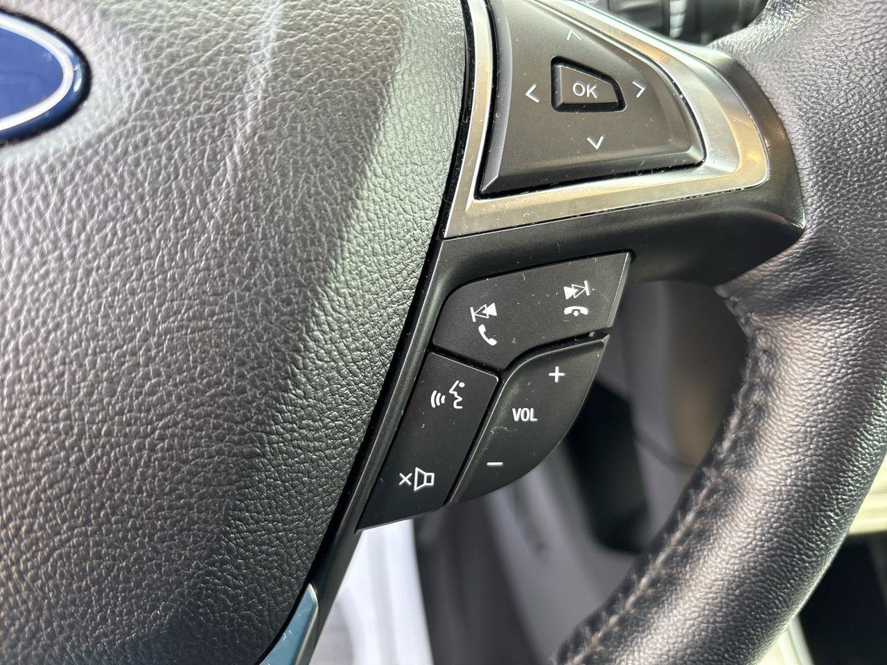 Used 2022 Ford Edge SEL w/ Convenience Package AWD/4WD image 19