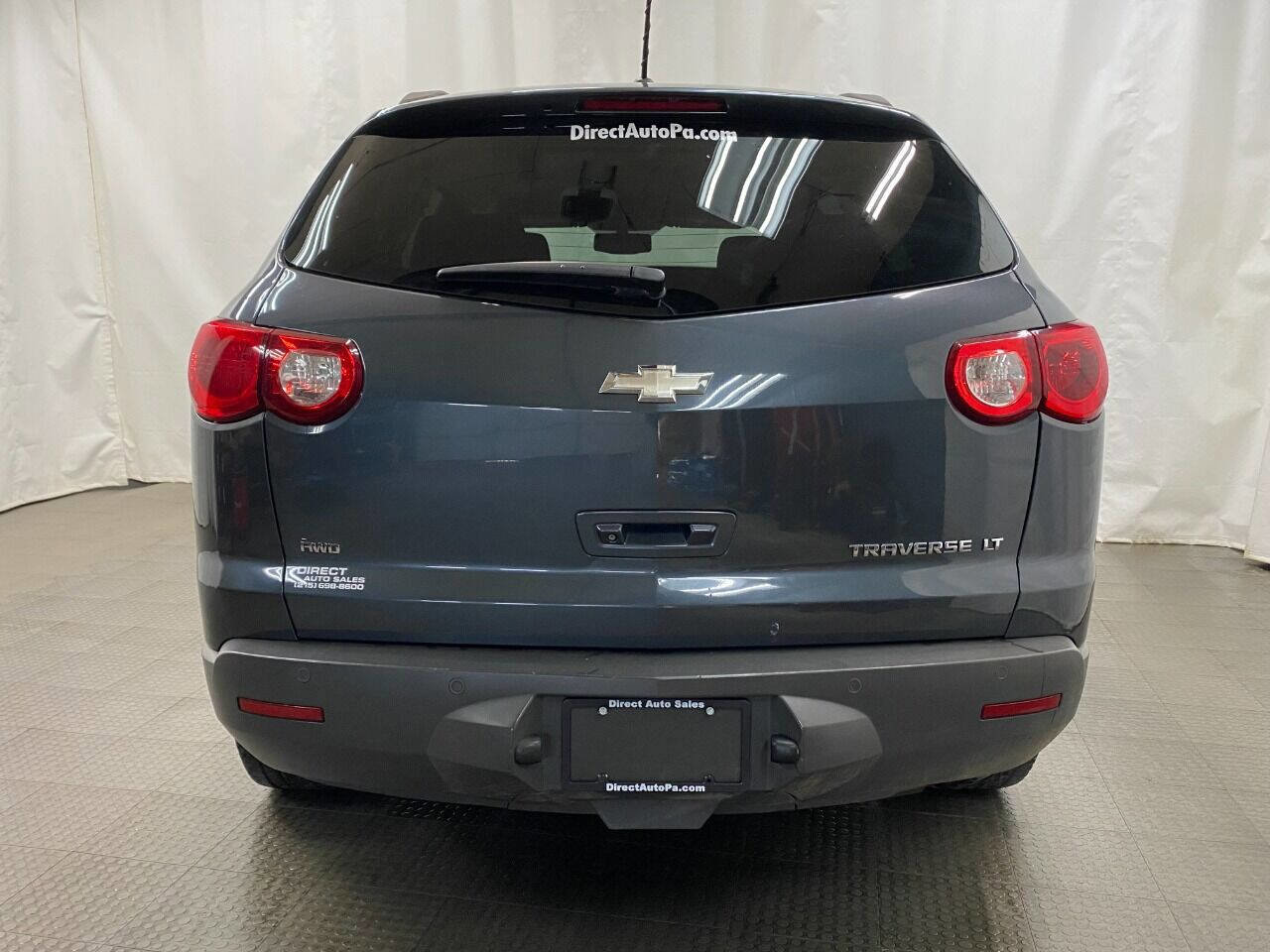 Used 2010 Chevrolet Traverse LT image 8