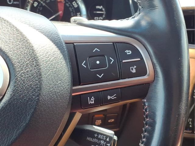 Used 2017 Lexus LX 570 4WD w/ Luxury Package image 15