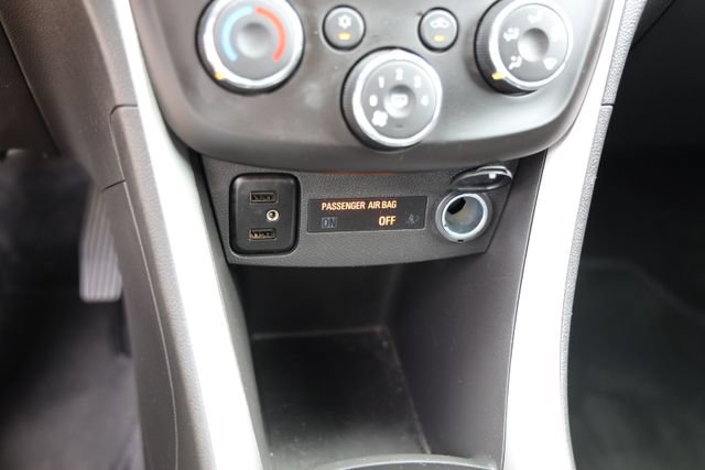 Used 2019 Chevrolet Trax LT w/ LT Convenience Package FWD image 21