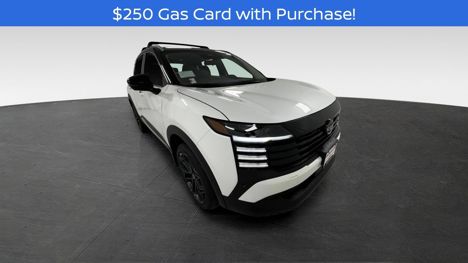 New 2026 Nissan Kicks SR w/ Cold Weather Package