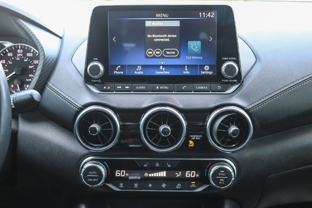 Used 2025 Nissan Sentra SV w/ All-Weather Package FWD image 13