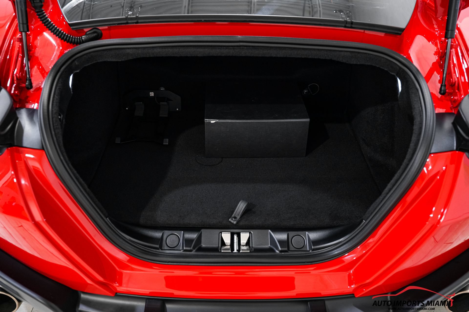 Used 2022 Ferrari Roma RWD image 49
