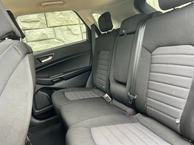 Used 2023 Ford Edge SE image 9