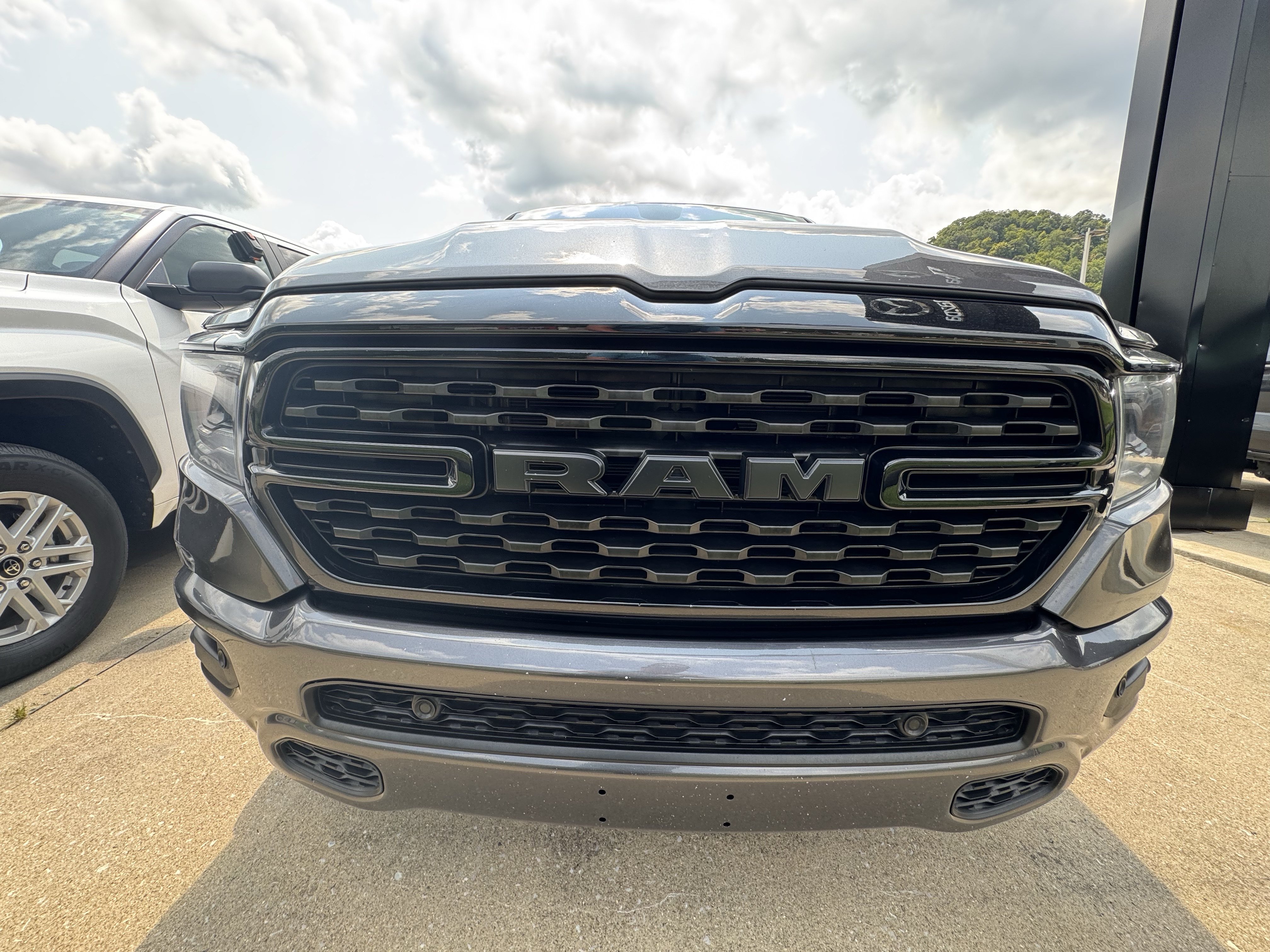 Used 2023 RAM 1500 Big Horn AWD/4WD image 2